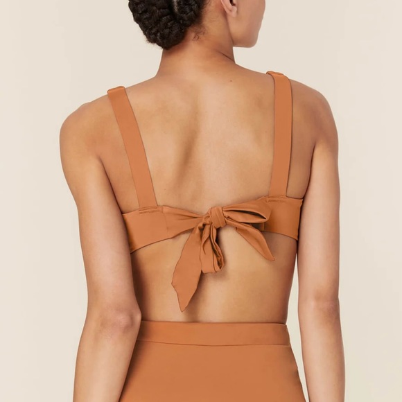 GWP RAYBANS! NWT Andie Swim Honolulu top in Chestnut with tie back detail size m - Picture 3 of 15
